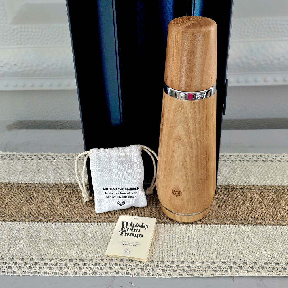 Nisnas Whisky Echo Tango Oak Infuser Bottle - Natural Wood - Whiskey Infuser NIB